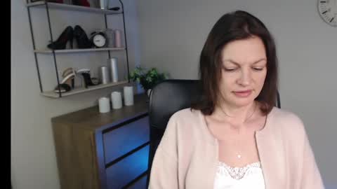 Vivian online show from 02-17-25, 10:29