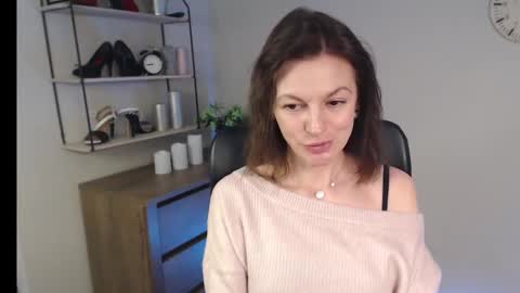 Vivian online show from 02-20-25, 06:50