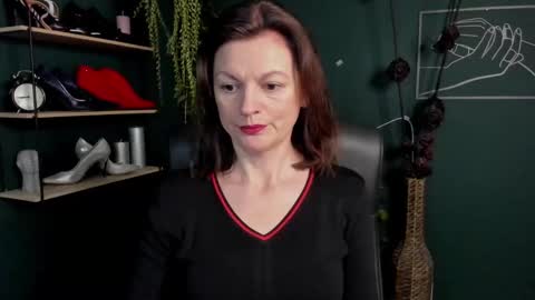 Vivian online show from 03-12-25, 07:02