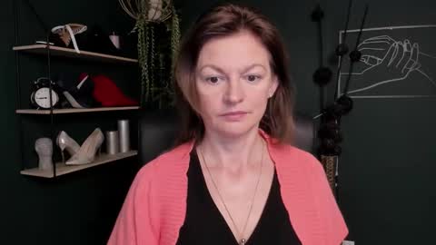 Vivian online show from 09-10-25, 08:14