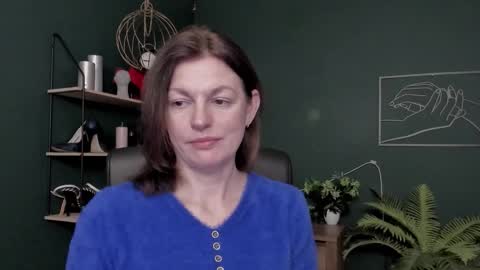 Snapshot of vivian_dream chatting on 01-12-26, 07:02 Vivian online show from 01-12-26, 07:02