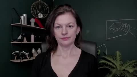 Snapshot of vivian_dream chatting on 01-16-26, 06:50 Vivian online show from 01-16-26, 06:50