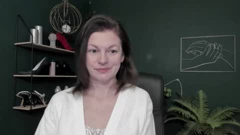 Snapshot of vivian_dream chatting on 02-03-26, 08:19 Vivian online show from 02-03-26, 08:19