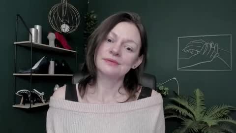 Snapshot of vivian_dream chatting on 02-04-26, 07:36 Vivian online show from 02-04-26, 07:36