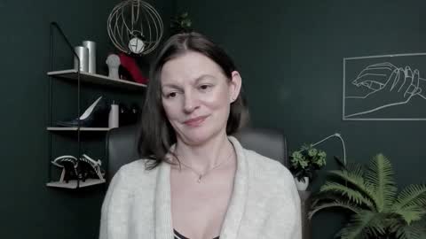 Snapshot of vivian_dream chatting on 02-10-26, 07:07 Vivian online show from 02-10-26, 07:07