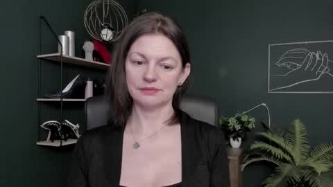 Snapshot of vivian_dream chatting on 02-12-26, 07:03 Vivian online show from 02-12-26, 07:03