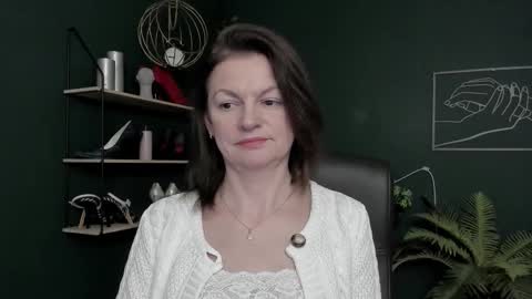 Snapshot of vivian_dream chatting on 02-13-26, 07:04 Vivian online show from 02-13-26, 07:04