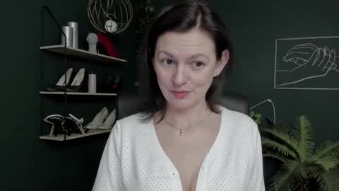 Snapshot of vivian_dream chatting on 02-28-26, 06:58 Vivian online show from 02-28-26, 06:58