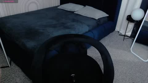 Snapshot of vivian_evans_ chatting on 01-23-25, 01:08 Vivian Evans online show from 01-23-25, 01:08