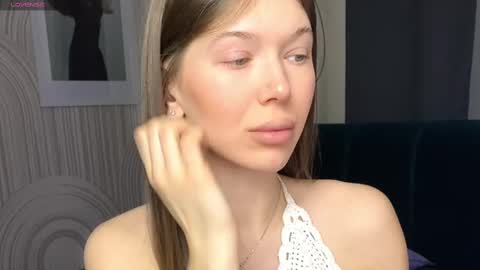 Snapshot of vivian_evans_ chatting on 02-20-25, 01:03 Vivian Evans online show from 02-20-25, 01:03