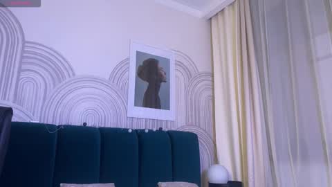 Snapshot of vivian_evans_ chatting on 12-01-25, 01:43 Vivian Evans online show from 12-01-25, 01:43