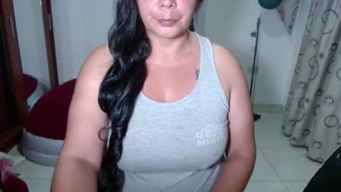 vivian_milf_paint online show from 02-21-26, 12:22