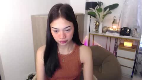 Vivian online show from 09-23-25, 01:19