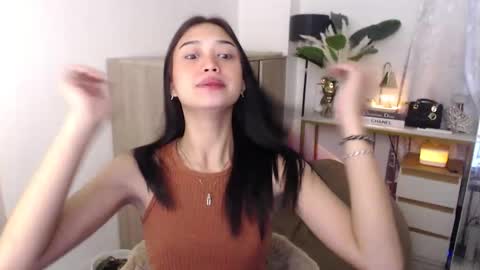 Vivian online show from 09-24-25, 01:20