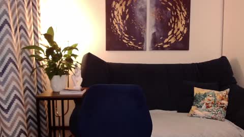 Vivian online show from 01-09-25, 06:15