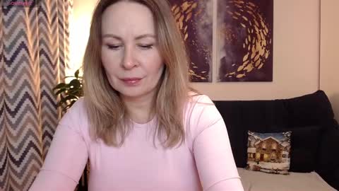 Vivian online show from 02-16-25, 06:21