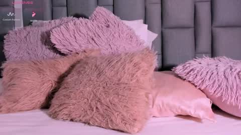 Vivi online show from 10-06-25, 12:13