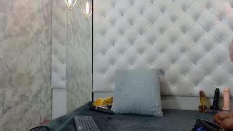 Snapshot of vivianrose3x chatting on 02-18-26, 02:18 VivianRose online show from 02-18-26, 02:18