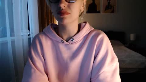 VI       online show from 03-04-25, 05:32