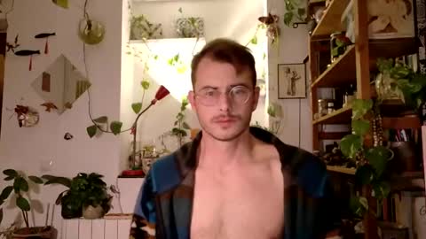 Snapshot of vivid_ether chatting on 01-14-25, 10:02 Viv online show from 01-14-25, 10:02