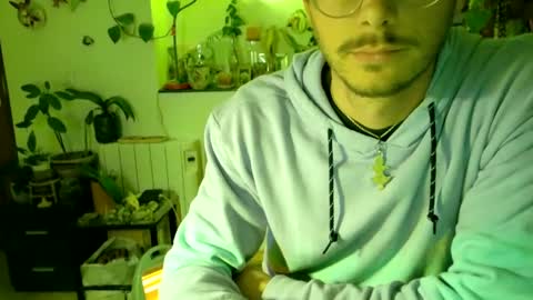Snapshot of vivid_ether chatting on 03-04-25, 10:16 Viv online show from 03-04-25, 10:16