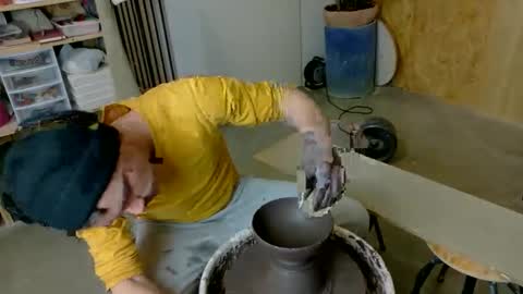 Viv online show from 12-03-25, 09:24