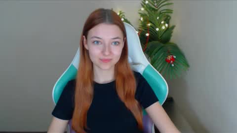 Vivien online show from 12-25-24, 07:02