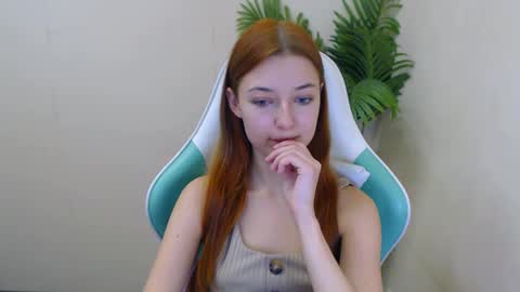 Vivien online show from 01-08-25, 06:41