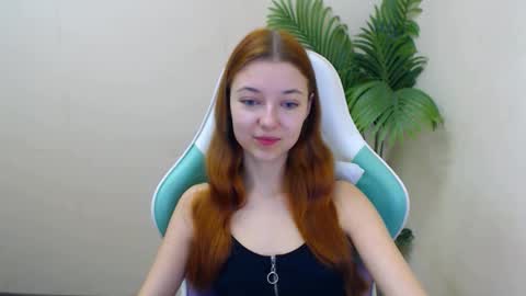 Vivien online show from 01-24-25, 06:35