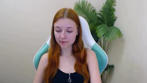 Vivien online show from 03-04-25, 06:50