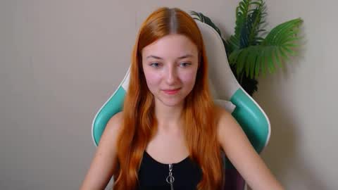 Vivien online show from 10-27-25, 07:18