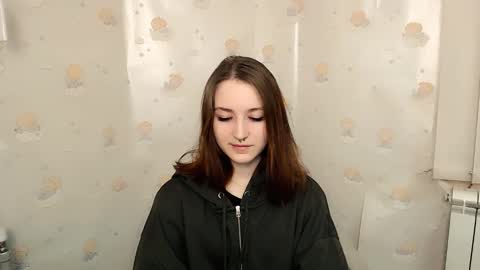 vivienalles_ online show from 12-05-24, 02:22