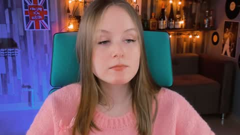 Vivien online show from 01-22-25, 02:35