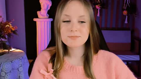 Vivien online show from 01-24-25, 04:49