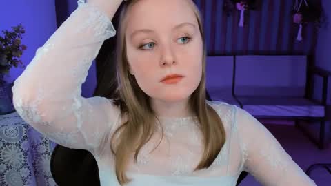 Vivien online show from 02-15-25, 09:05