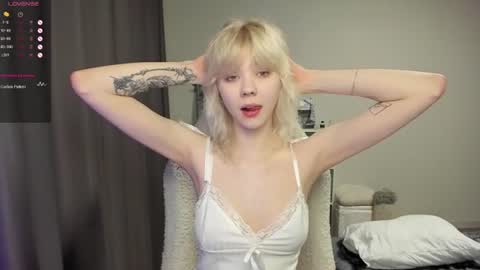 Snapshot of vivy_ chatting on 07-02-26, 09:32 chatur babes online show from 07-02-26, 09:32