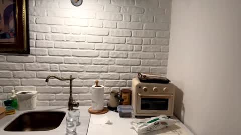 vixcx_ online show from 10-18-25, 04:19