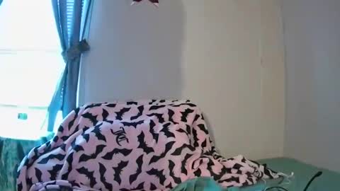 VixSinDDD online show from 10-26-25, 09:31