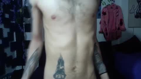 Snapshot of vl21cm chatting on 02-27-25, 01:38 vl21cm online show from 02-27-25, 01:38