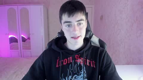 Snapshot of vlad1605 chatting on 12-05-24, 12:41 Martin online show from 12-05-24, 12:41