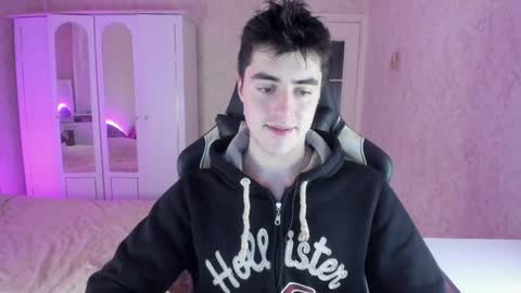 Snapshot of vlad1605 chatting on 01-04-25, 07:23 Martin online show from 01-04-25, 07:23