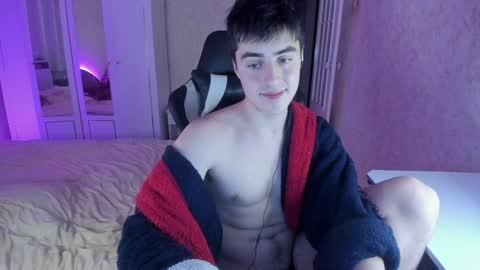 Snapshot of vlad1605 chatting on 01-10-25, 02:57 Martin online show from 01-10-25, 02:57