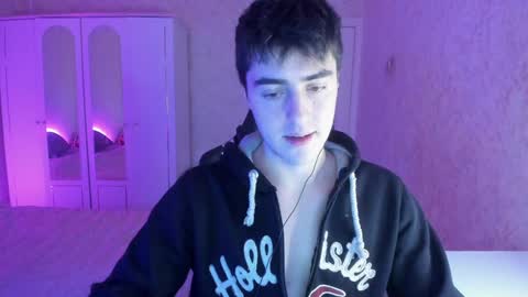 Snapshot of vlad1605 chatting on 01-12-25, 03:03 Martin online show from 01-12-25, 03:03