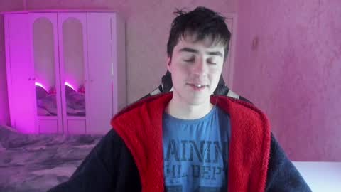 Snapshot of vlad1605 chatting on 01-20-25, 03:28 Martin online show from 01-20-25, 03:28