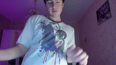 Snapshot of vlad1605 chatting on 02-09-25, 05:50 Martin online show from 02-09-25, 05:50