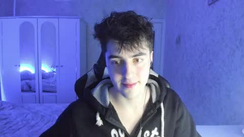 Snapshot of vlad1605 chatting on 03-04-25, 08:27 Martin online show from 03-04-25, 08:27