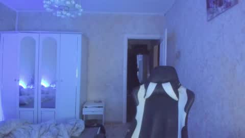 Snapshot of vlad1605 chatting on 03-12-25, 04:41 Martin online show from 03-12-25, 04:41