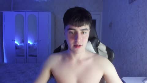 Snapshot of vlad1605 chatting on 03-12-25, 05:17 Martin online show from 03-12-25, 05:17