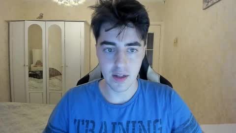 Snapshot of vlad1605 chatting on 09-26-25, 11:47 Martin online show from 09-26-25, 11:47