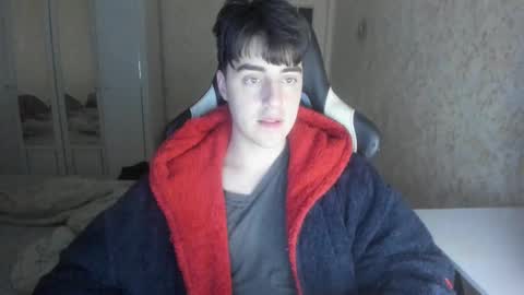 Snapshot of vlad1605 chatting on 09-29-25, 02:44 Martin online show from 09-29-25, 02:44